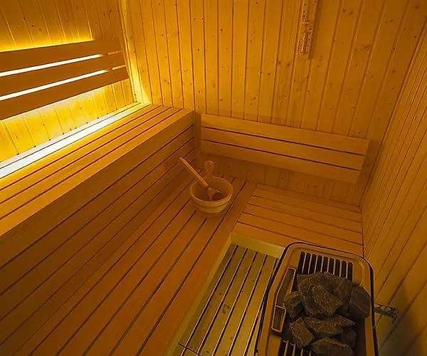 Хостел Moho L *